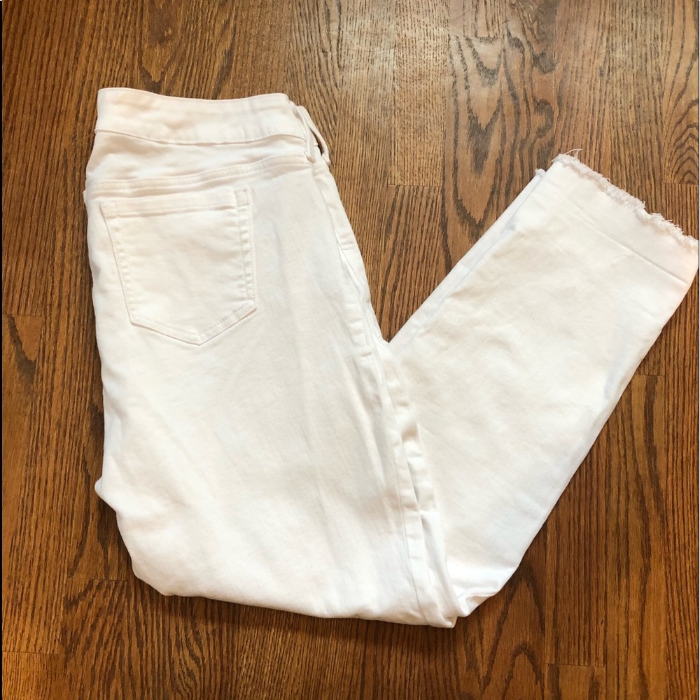 Torrid White Boyfriend Straight vintage Stretch jeans size 16